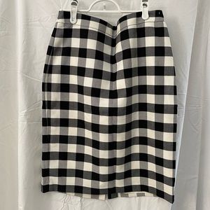 Black and white check pencil skirt